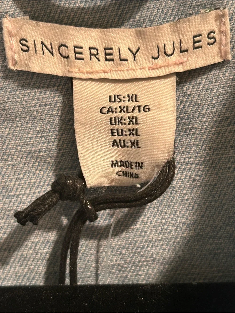 Jean Jacket Top Women’s  Frayed Hem Raw Edge Size XL